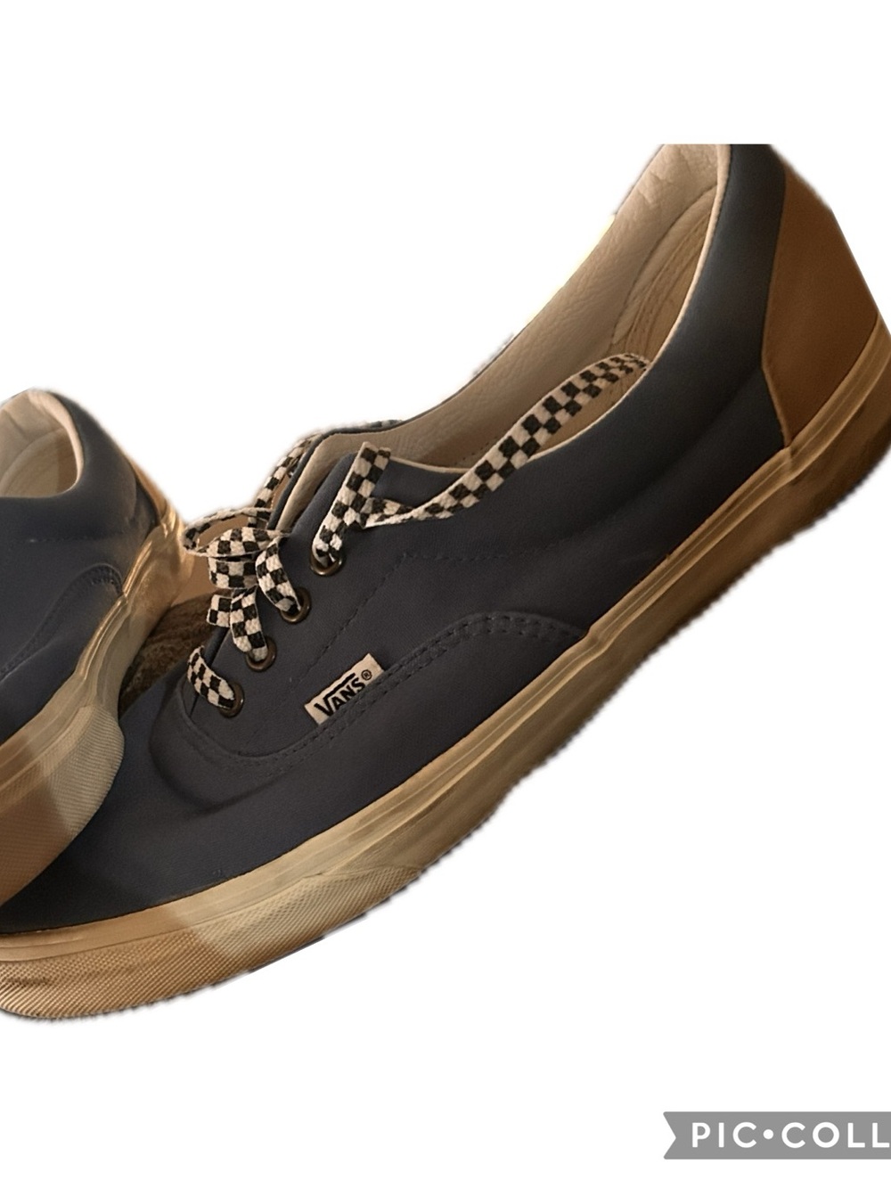 Men’s Vans Navy Canvas Low-Top Sneakers with Checker Laces
